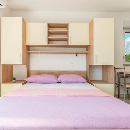 Gorgeous Apartment In Krvavica With Kitchen 외부 사진